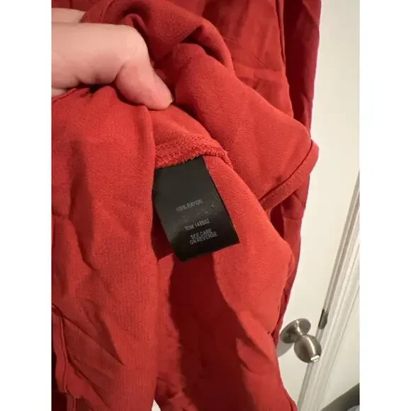 TORRID Long Sleeve Babydoll Rayon V Neck Blouse Spice Red size 2 - Picture 4 of 7